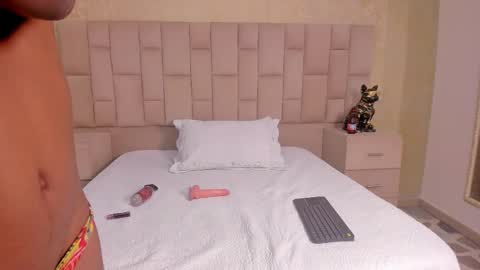 Lauren  online show from 09.16.25