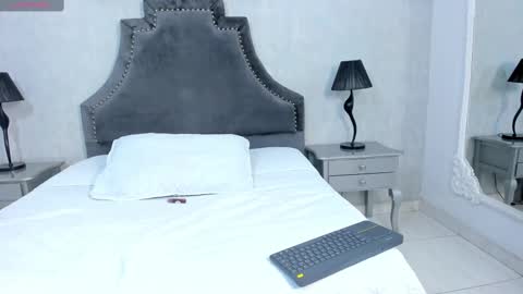 Lauren  online show from 10.02.25