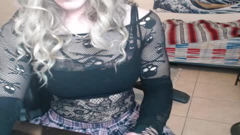 Snapshot of laurenssyx chatting on 02.09.25 Lauren online show from 02.09.25