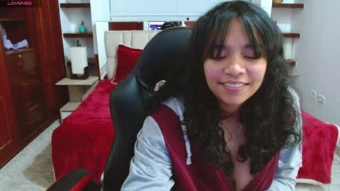 Snapshot of laurent1_ chatting on 01.28.25 laurent online show from 01.28.25