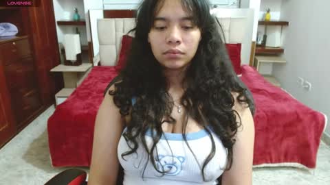 Snapshot of laurent1_ chatting on 01.30.25 laurent online show from 01.30.25