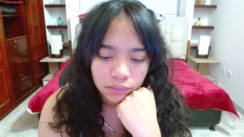 Snapshot of laurent1_ chatting on 02.13.25 laurent online show from 02.13.25