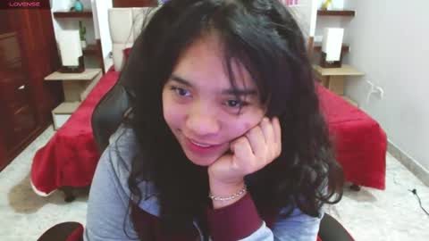 Snapshot of laurent1_ chatting on 02.21.25 laurent online show from 02.21.25