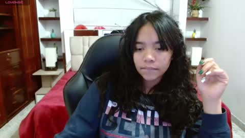 Snapshot of laurent1_ chatting on 03.01.25 laurent online show from 03.01.25