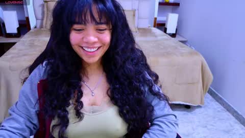 Snapshot of laurent1_ chatting on 10.03.25 laurent online show from 10.03.25