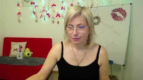 Lauren online show from 04.09.26