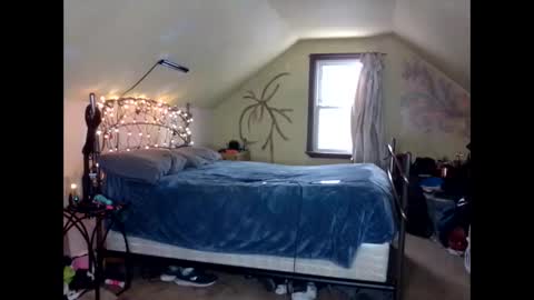 Snapshot of laureybabe44 chatting on 01.16.25 Lauren online show from 01.16.25