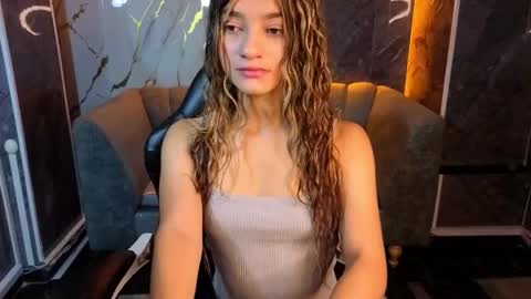 Laurita  online show from 11.04.25