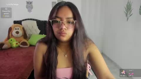 lauu7 online show from 08.04.26
