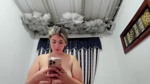 Lauu G online show from 03.27.26