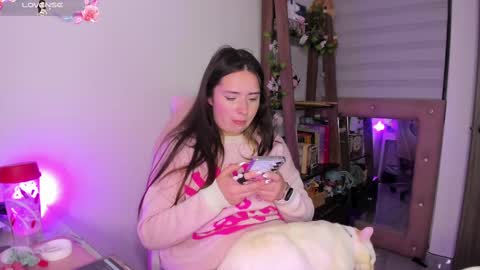 Snapshot of lauu_r chatting on 09.20.25 online show from 09.20.25