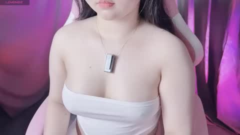 Snapshot of lavender_02 chatting on 02.05.26 Tina online show from 02.05.26