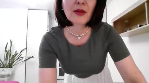 Snapshot of lavender_victoria chatting on 10.31.25 Diana online show from 10.31.25