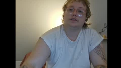 Lavender Lyonne online show from 09.11.25