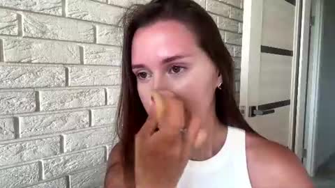 Snapshot of lavettestanbery chatting on 07.26.26 Luisa online show from 07.26.26