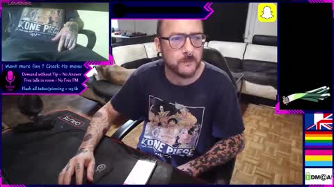 Snapshot of law_leek chatting on 11.08.25 Leek online show from 11.08.25