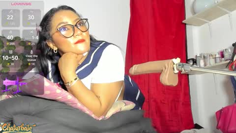 Snapshot of lawrenhills chatting on 10.19.25 lawrenhills online show from 10.19.25