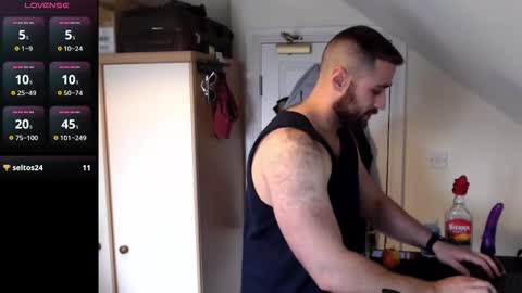 Snapshot of lawyerstud chatting on 10.09.25 lawyerstud online show from 10.09.25