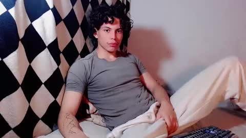 Snapshot of lax777_ chatting on 04.02.26 ZAmbrano online show from 04.02.26