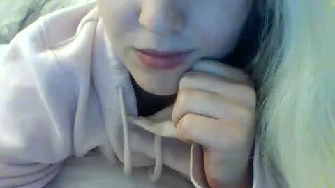 layannalea online show from 12.13.24