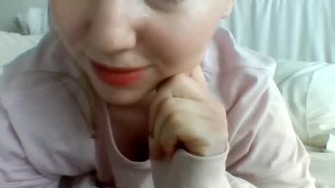 layannalea online show from 12.16.24