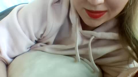 layannalea online show from 01.15.25