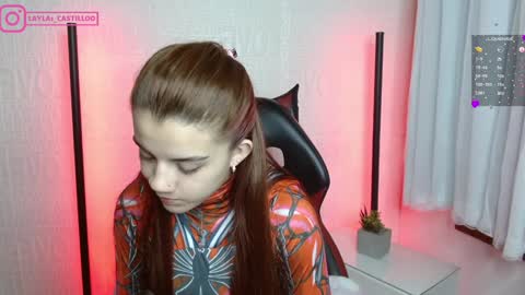 Snapshot of layla_castilloo chatting on 12.20.24 Layla online show from 12.20.24