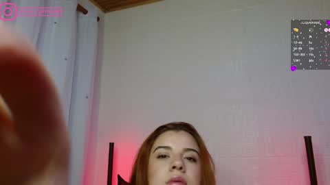 Snapshot of layla_castilloo chatting on 01.10.25 Layla online show from 01.10.25