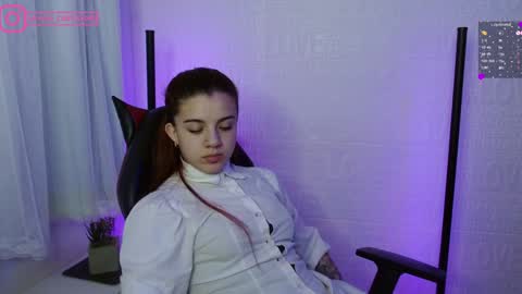 Snapshot of layla_castilloo chatting on 01.31.25 Layla online show from 01.31.25