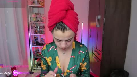 Layla online show from 11.09.25