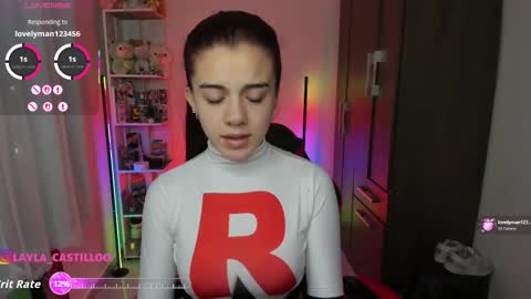 Layla online show from 11.14.25