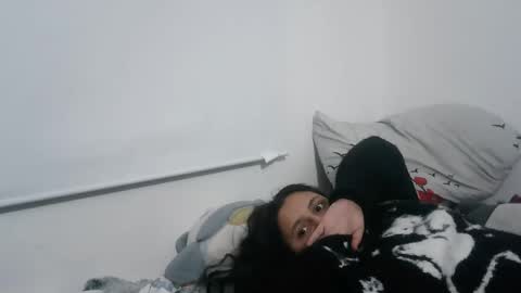 Layla online show from 11.06.25