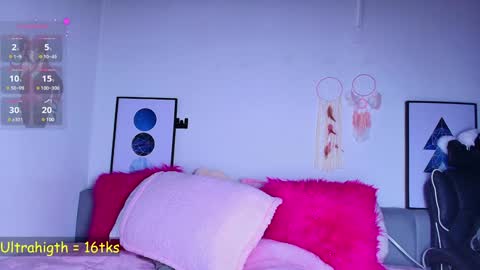 Layla online show from 01.07.25