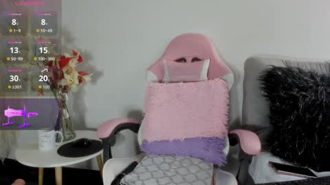 LAYLA online show from 09.12.25