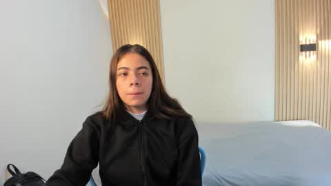 LaylaEmber online show from 01.17.26