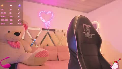 laylafoxy_tay online show from 12.21.25