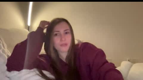 laylahlaylah1 online show from 12.14.25