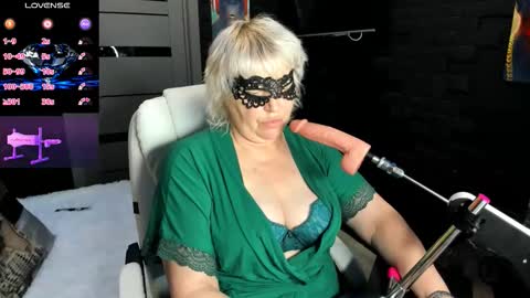 laylalaylamilf online show from 09.30.25