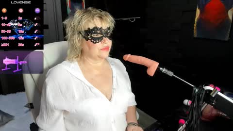 Snapshot of laylalaylamilf chatting on 01.08.26 laylalaylamilf online show from 01.08.26