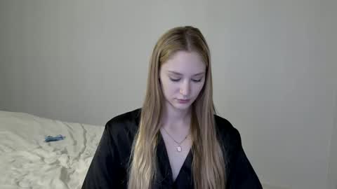 LaylaPretty001 online show from 12.04.24