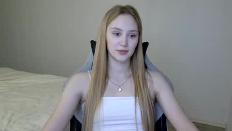 LaylaPretty001 online show from 02.03.25