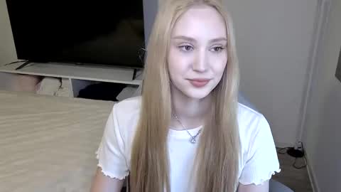Snapshot of laylapretty001 chatting on 03.05.26 LaylaPretty001 online show from 03.05.26
