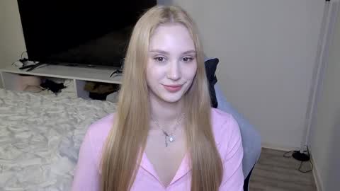 Snapshot of laylapretty001 chatting on 03.06.26 LaylaPretty001 online show from 03.06.26