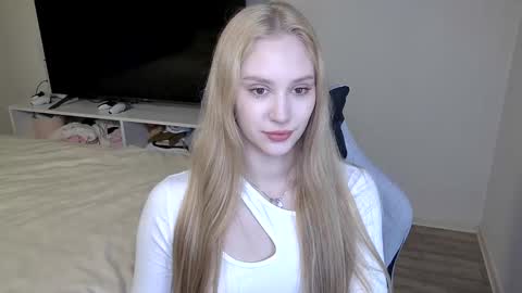 Snapshot of laylapretty001 chatting on 03.16.26 LaylaPretty001 online show from 03.16.26