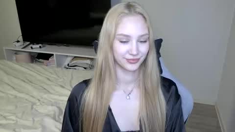 Snapshot of laylapretty001 chatting on 03.27.26 LaylaPretty001 online show from 03.27.26