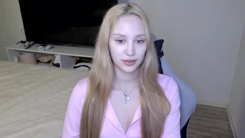 Snapshot of laylapretty001 chatting on 04.04.26 LaylaPretty001 online show from 04.04.26