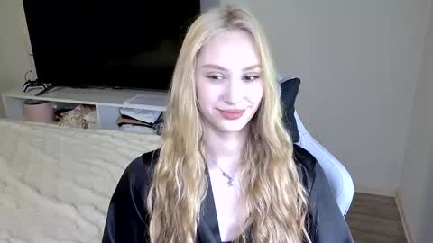 Snapshot of laylapretty001 chatting on 05.28.26 LaylaPretty001 online show from 05.28.26