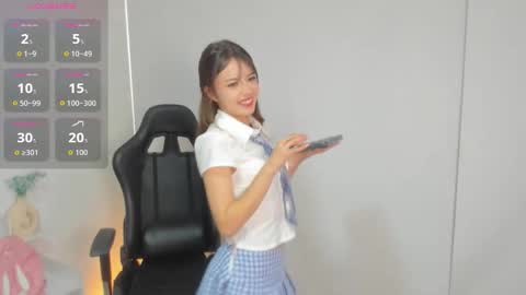 Snapshot of laylavelvet chatting on 11.13.25 LAYLA online show from 11.13.25