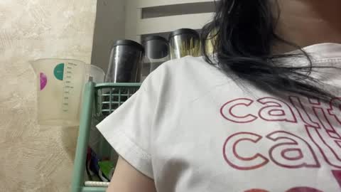 Snapshot of laylawintz chatting on 03.31.26 Luna online show from 03.31.26