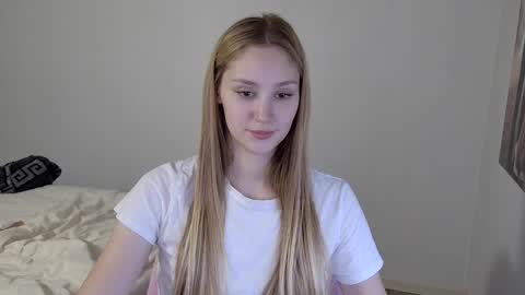 Laylla001 online show from 12.06.24